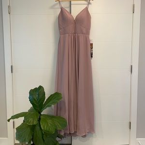 Dusty pink v-neck dress